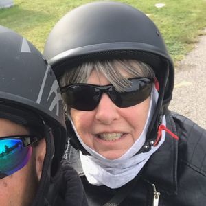 Meet your Posher, Leslie